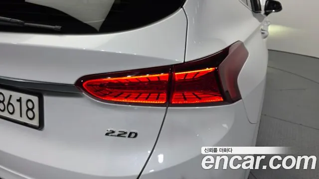 Hyundai Santa Fe 2018 thumb 11