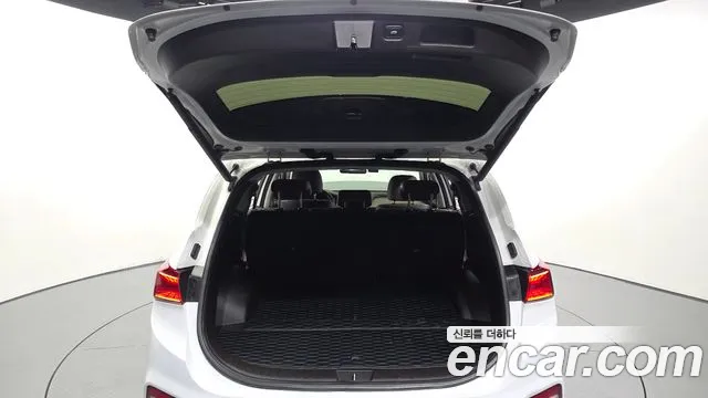 Hyundai Santa Fe 2018 thumb 12