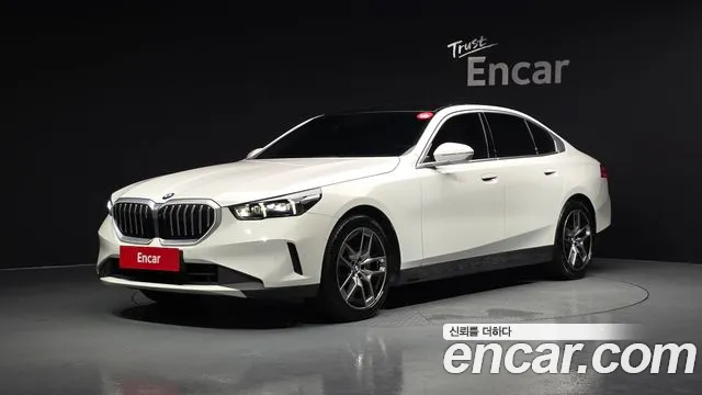 BMW 5 серии 2023 thumb 7