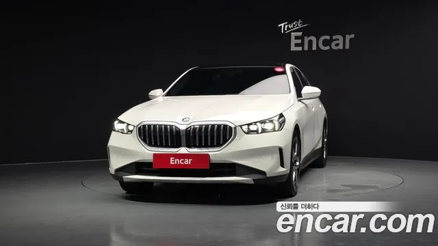 BMW 5 серии 2023 thumb 3