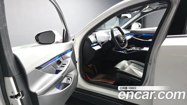 BMW 5 серии 2023 thumb 8