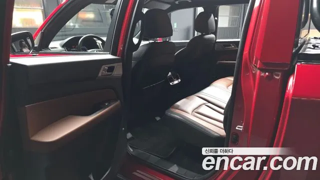 KGM Rexton 2018 thumb 9