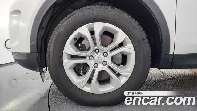 Land Rover Discovery Sport 2021 thumb 6