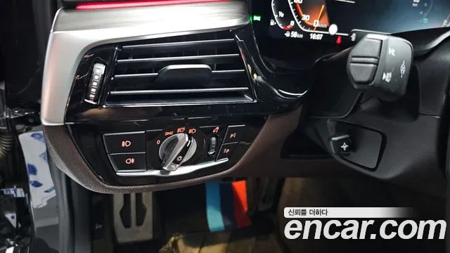 BMW 5 серии 2020 thumb 6