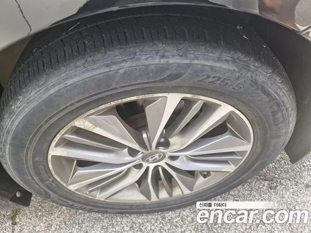 Hyundai Grandeur 2015 thumb 3