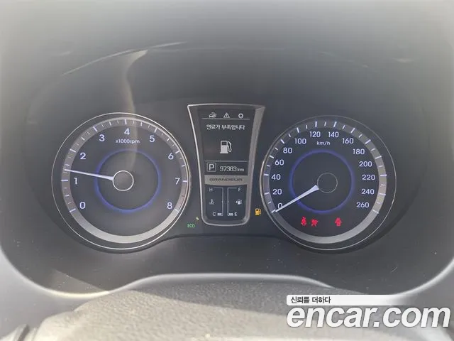 Hyundai Grandeur 2015 thumb 10