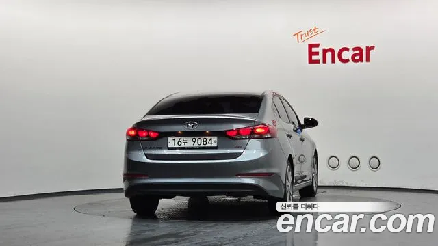 Hyundai Avante 2017 thumb 11