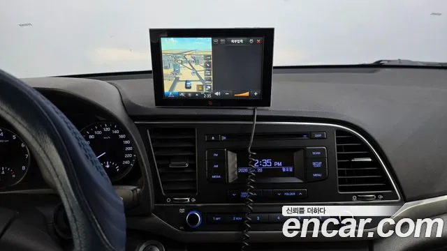 Hyundai Avante 2017 thumb 2