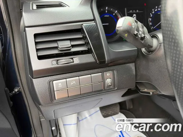 KGM Rexton 2020 thumb 10