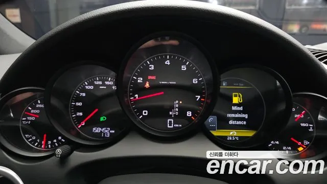 Porsche Cayenne 2013 thumb 12