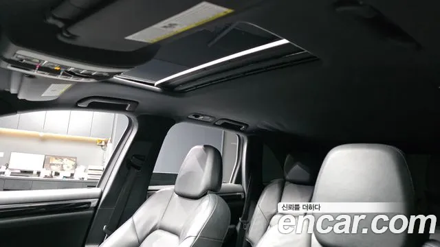 Porsche Cayenne 2013 thumb 10