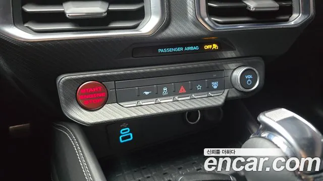 Ford Mustang Mach-E 2024 thumb 5