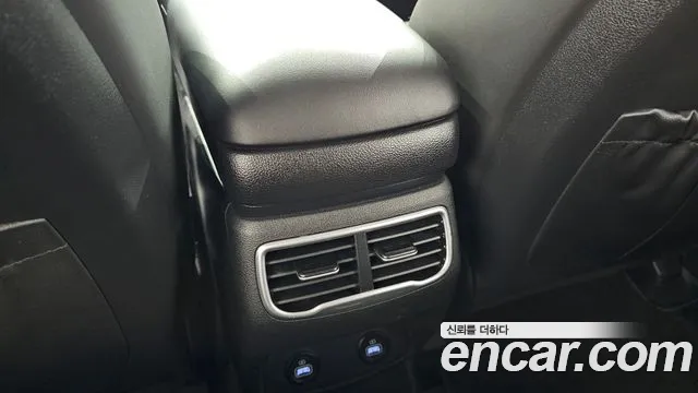 Hyundai Santa Fe 2022 thumb 6