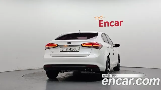 Kia K3 2017 thumb 10