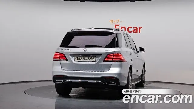 Mercedes-Benz GLE-Класс 2016 thumb 4
