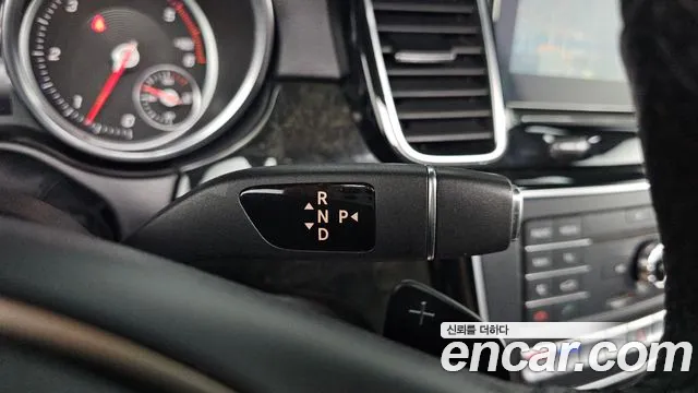 Mercedes-Benz GLE-Класс 2016 thumb 5