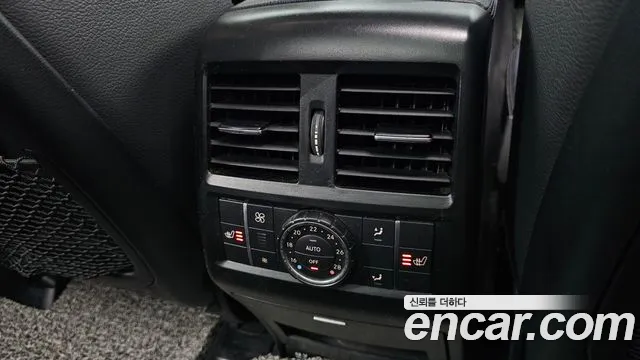 Mercedes-Benz GLE-Класс 2016 thumb 10