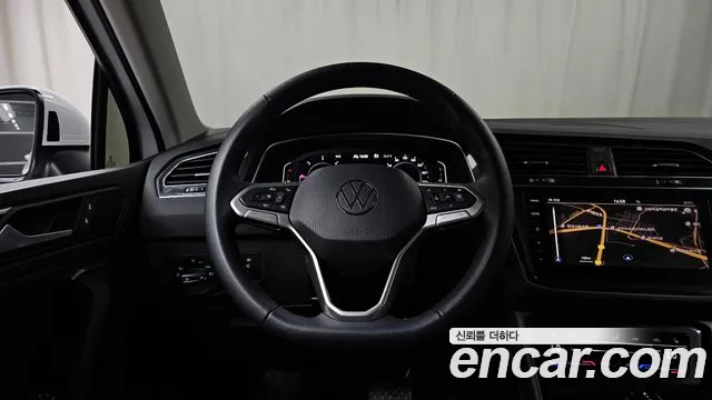 Volkswagen Tiguan 2022 thumb 3