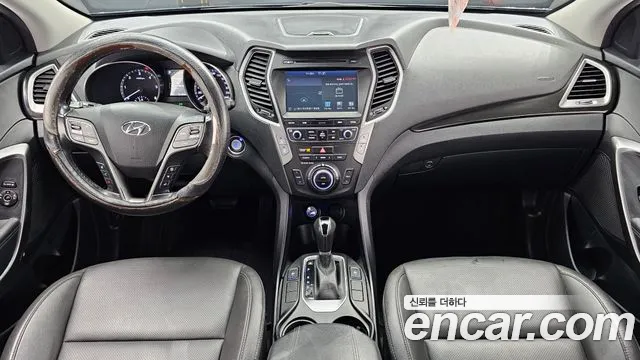Hyundai Santafe 2017 thumb 11