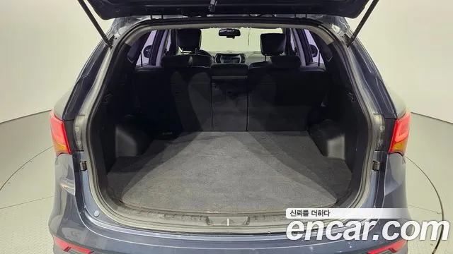 Hyundai Santafe 2017 thumb 8
