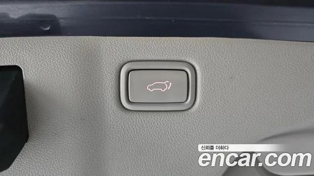 Kia Carnival 2017 thumb 3
