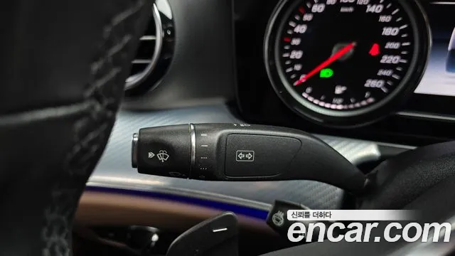 Mercedes-Benz E-Class 2020 thumb 6
