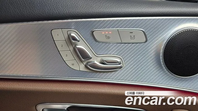 Mercedes-Benz E-Class 2020 thumb 3