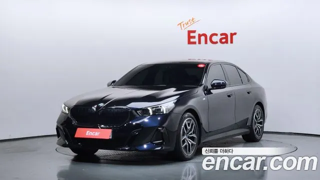 BMW 5 серии 2025 thumb 3