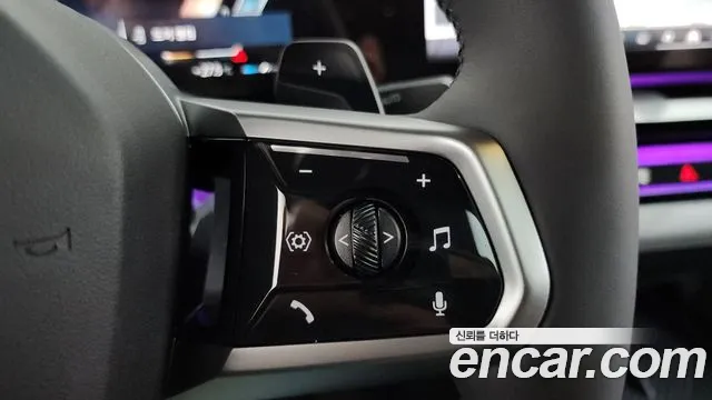 BMW 5 серии 2025 thumb 2