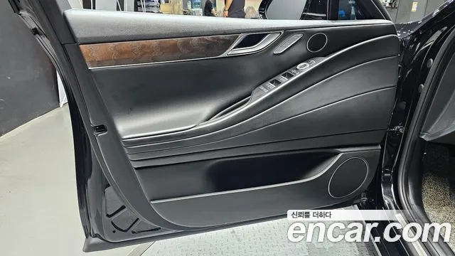 Genesis G80 2023 thumb 10
