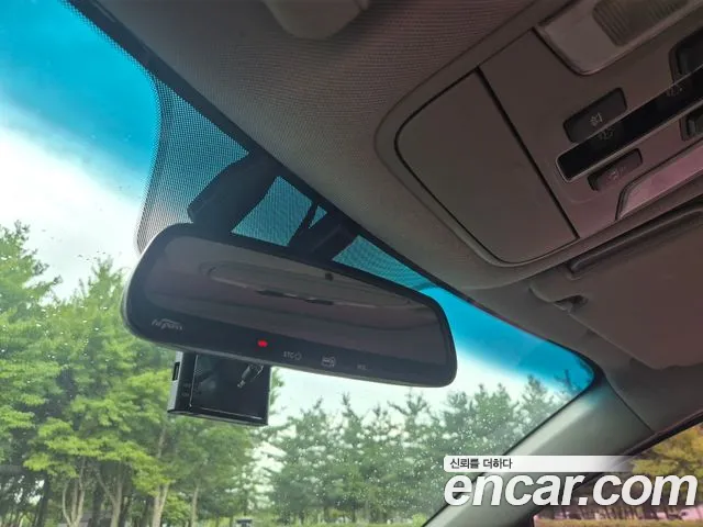 Kia Carnival 2014 thumb 9