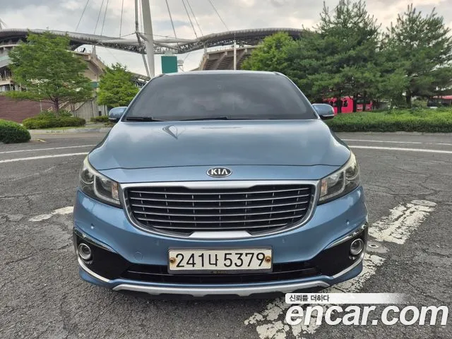 Kia Carnival 2014 thumb 11