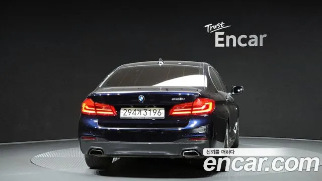 BMW 5 серии 2020 thumb 12