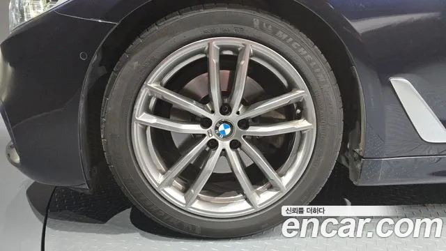 BMW 5 серии 2020 thumb 4