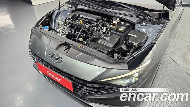 Hyundai Elantra 2022 thumb 9