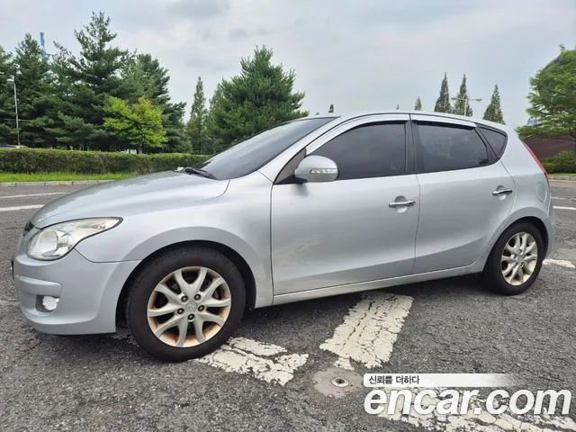 Hyundai i30 2009 thumb 12