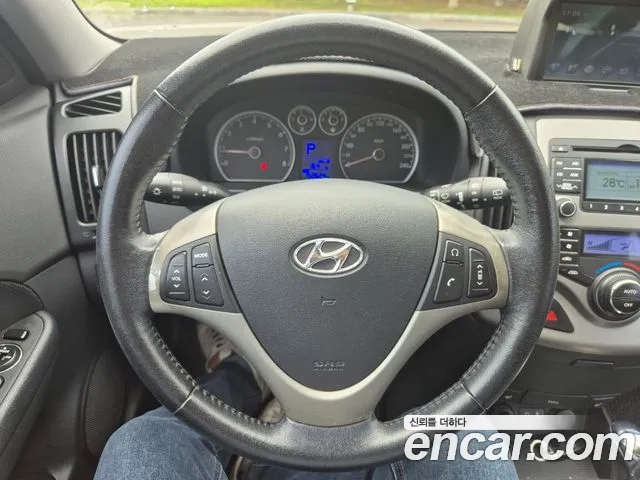 Hyundai i30 2009 thumb 6