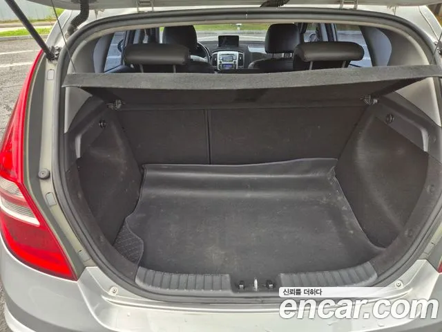 Hyundai i30 2009 thumb 9