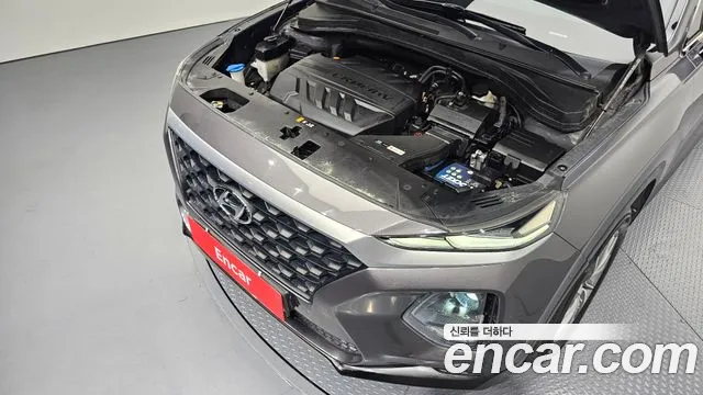 Hyundai Santa Fe 2018 thumb 3