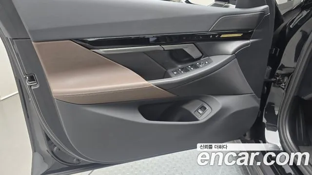 BMW 5 серии 2023 thumb 10