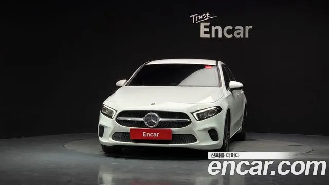 Mercedes-Benz A-Class 2021 thumb 3