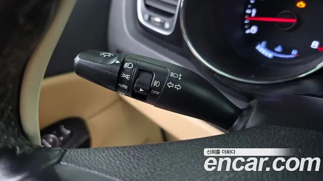 Kia Carnival 2019 thumb 8