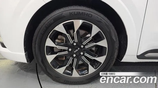 Kia Carnival 2022 thumb 2