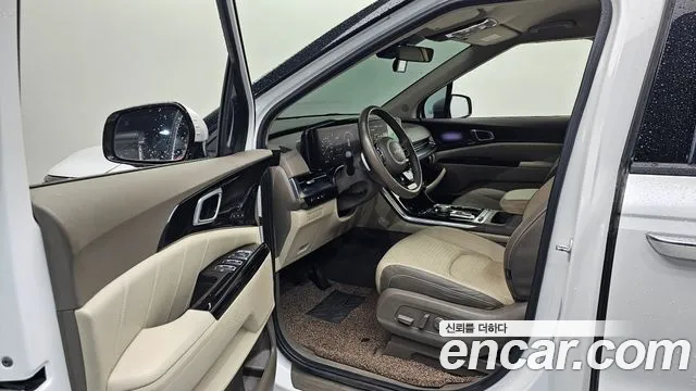Kia Carnival 2022 thumb 10