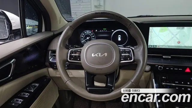 Kia Carnival 2022 thumb 3