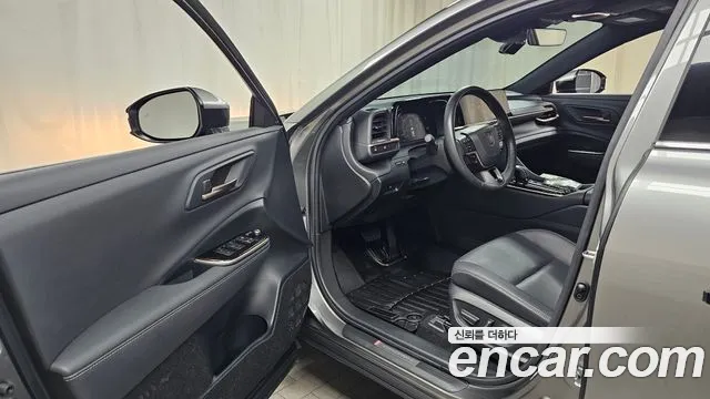 Toyota Crown Crossover 2024 thumb 10