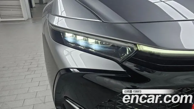 Toyota Crown Crossover 2024 thumb 6