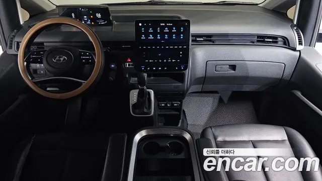 Hyundai Staria 2022 thumb 5