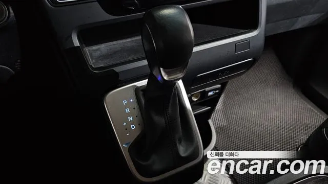Hyundai Staria 2022 thumb 9