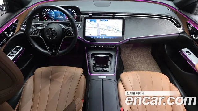 Mercedes-Benz E-Class 2024 thumb 3